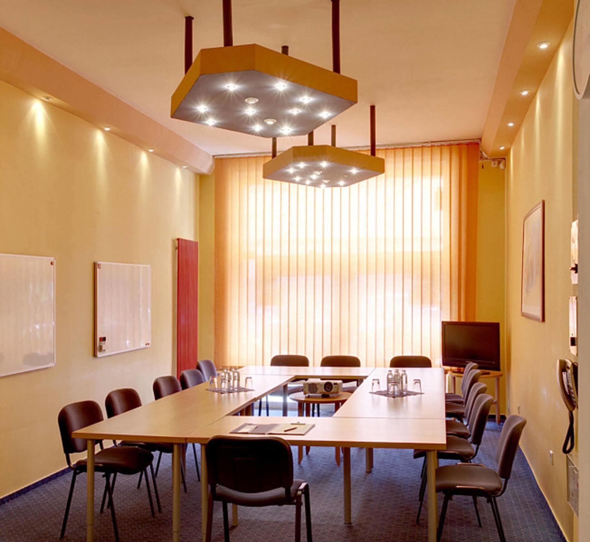 Art Hotel Charlottenburger Hof Берлин Бизнес снимка